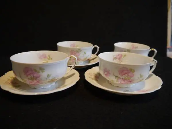 Set of 4 Beautiful VTG Teacups + Saucers, MZ Austria, Bone China Pink