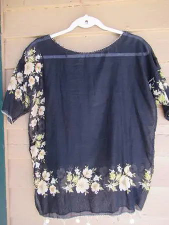UNIQUE Cyprus (Greek/Turkish) Blouse w/Gold Coin/Leaf Accents - Small/