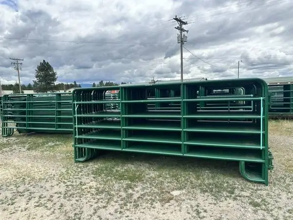 12 cattle panels, new