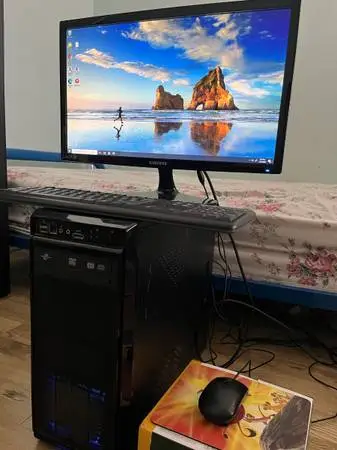 Complete AMD six core PC w/ monitor