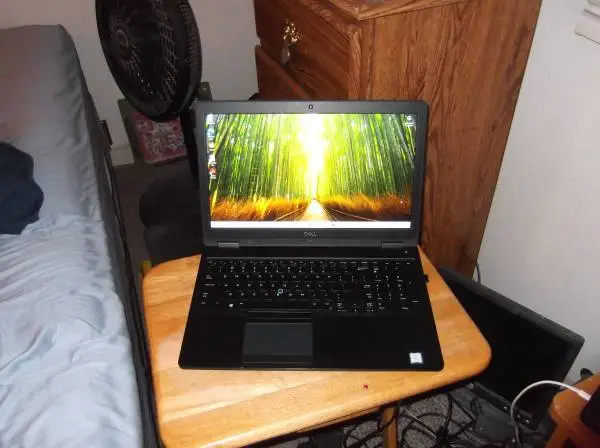 dell latitude laptop,i7 quad core,16gb ram, win 11 pro, webcam, nice!