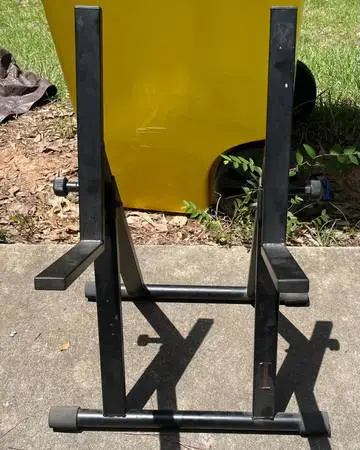 HEAVY DUTY AMPLIFIER OR SPEAKER STAND