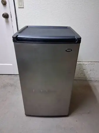 Sanyo mini refrigerator for sale
