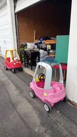 STORAGE UNIT 10 FT. X 20 FT. CLOSE OUT SALE/ EVERYTHING FOR 175.00