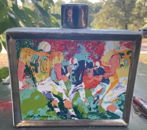 1979 LEROY NEIMAN SPORTS COMMEMORATIVES WHISKEY CERAMIC DECANTER