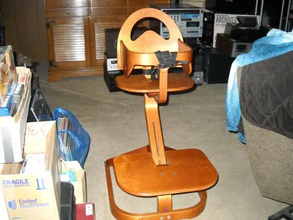 BENTWOOD HIGH CHAIR