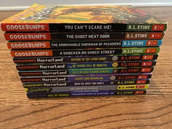 GOOSEBUMPS Chapter Books R. L. STINE 11 Paperback Books