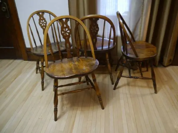 Set of 4 Old English Pub Dining Chairs