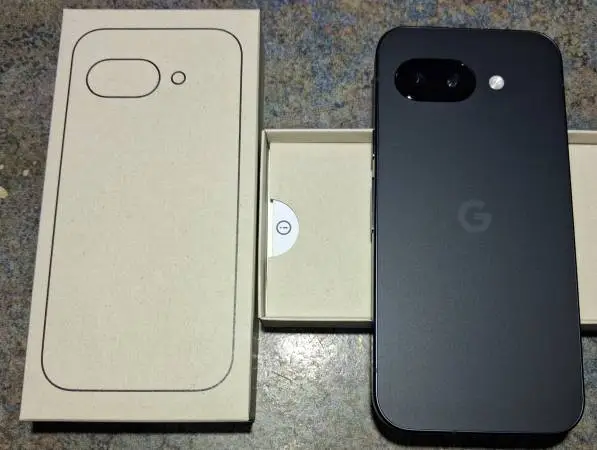 Google  pixel 9a(select accessories included)