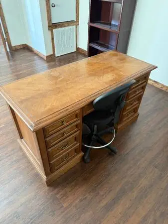 Desk/Chair and more