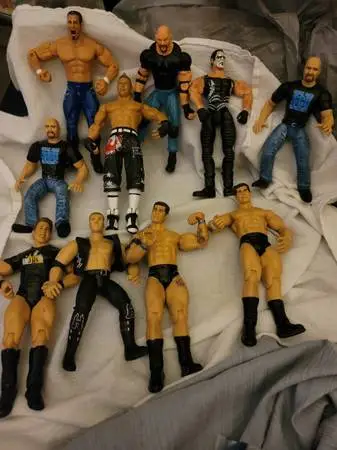 10 wrestling figures