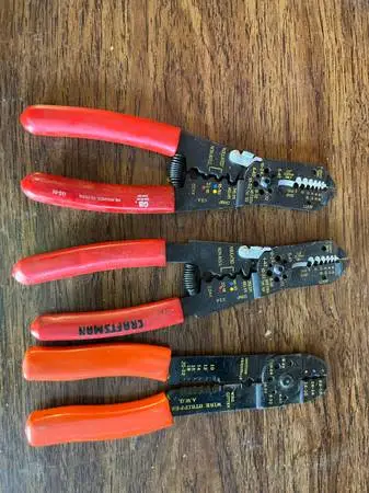 2 electrical wire strippers, tools