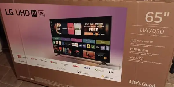 LG UHD 4K 65 TV NEW IN BOX