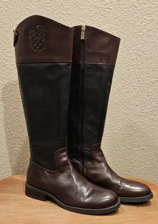 Womens Leather Boots(size 8)