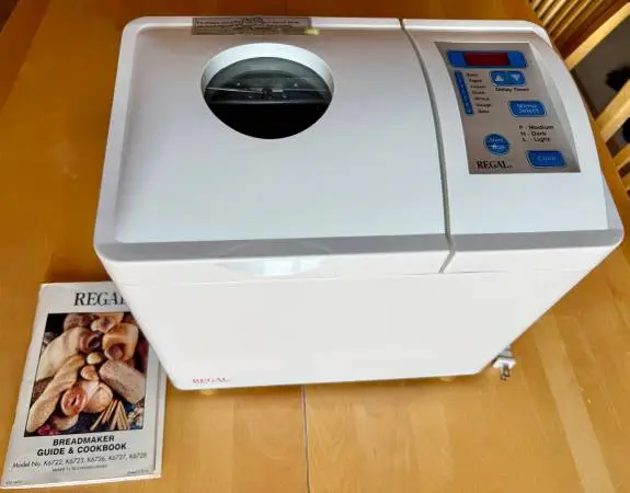 Regal Kitchen Pro Automatic Breadmaker (Model K6722)