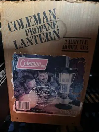 Coleman Propane Lantern w/one propane canister (at least 1/2 full)