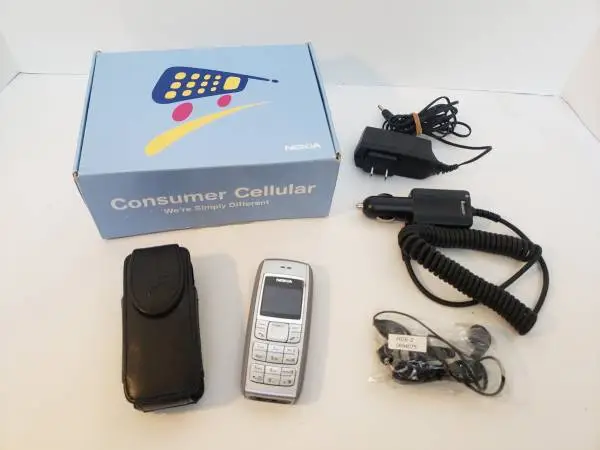 Nokia 1600 Phone and Accessories