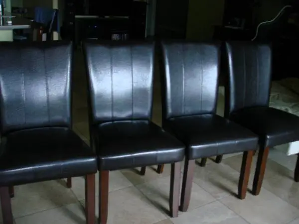 4   Dinning Chairs, great condition