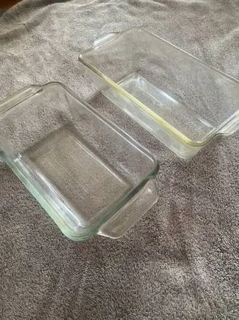 2 vintage glass oven safe bread, dishes/casserole dishes
