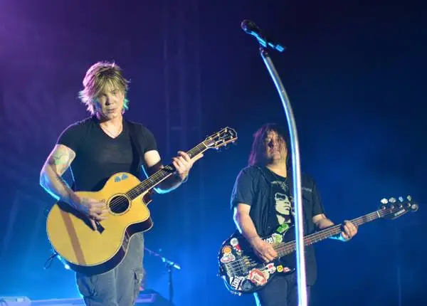 ⒌Tix ↪↩ Goo Goo Dolls ↪↩ → Section Floor 1
