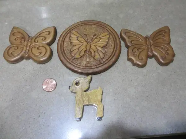 4 Wood Carved Refrigerator Magnets 3 Butterflys and 1 Myrtle Deer