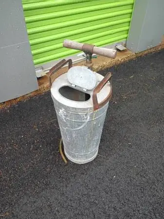 Galvanized pump sprayer