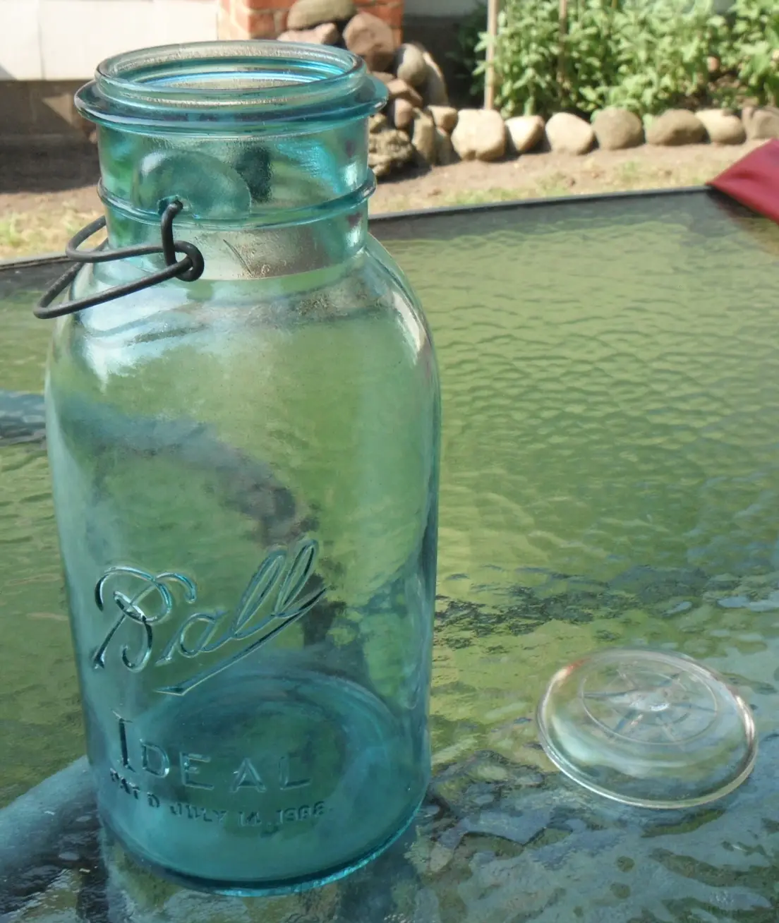 Ball Ideal ½ gallon Aqua Blue Mason Jar with wire bail