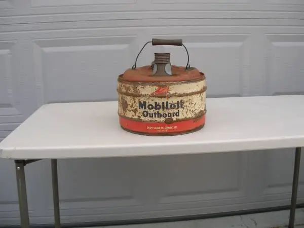 Vintage Mobil  Outboard Motor Oil Can