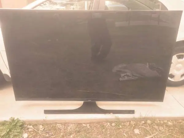 Samsung 75 4K UHD Smart TV – $480 FIRM