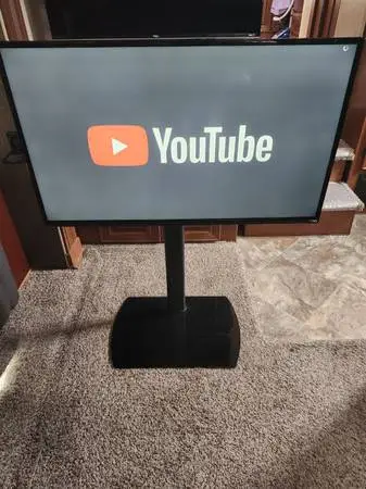 Vizio 40 Flat Screen TV w/ Stand