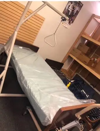 Great Clean Used Cpap Hospital bed and Oxygen concentrator! Co