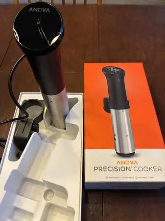 Anova Culinary Sous Vide, 2.0 Stainless Steel, Like New