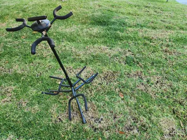 Musicians Gear Triple Guitar Stand Black