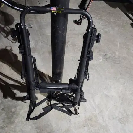 Hollywood 3 bike rack trunk mounted