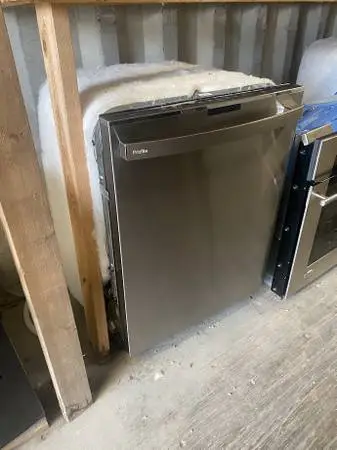 SS GE Profile Dishwasher 3rd Rack Model #PDT715SYN2FS Used