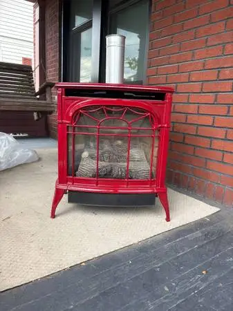 Vermont Castings Stardance DV25 Gas Stove, Red Enamel, Propane