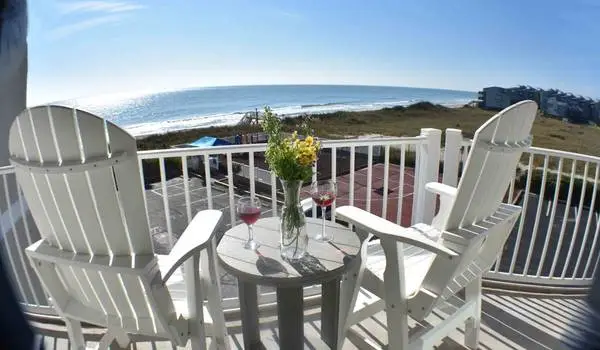 Direct oceanfront avail summertime 18 - 25 July St Regis