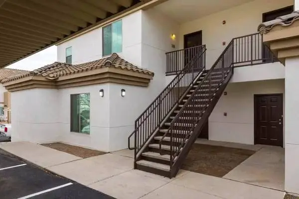 Fabulous 2 BR living space, in-unit washer/dryer. Call us today!