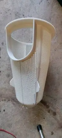 Pool pump strainer