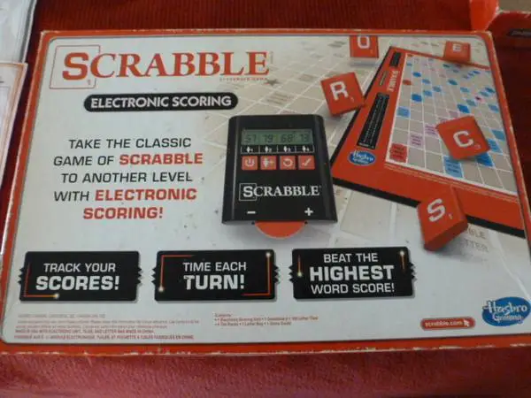 Scrabble crossword electronic scoring game