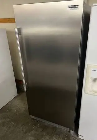 FRIGIDAIRE Professional Series Freezer