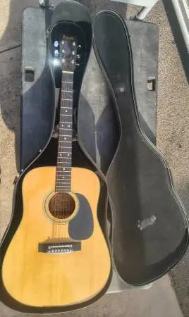 Emperador 6 String Vintage Acoustic Guitar with Case