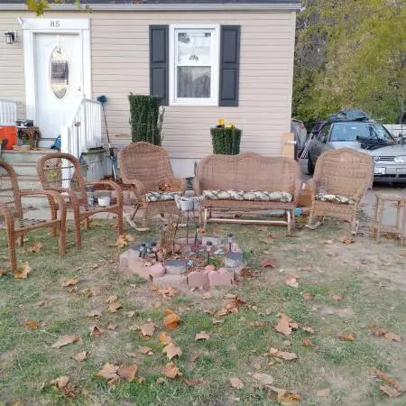 Patio, deck 6pc. Furniture, glider, 2 rockers, 2 chairs, table, $475