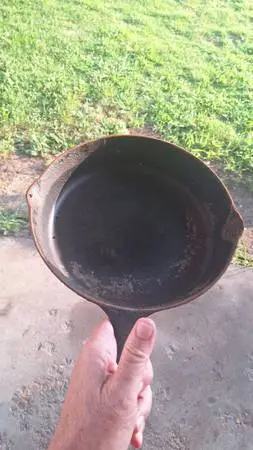 Chicago Foundry #8 cast iron pan with correct lid