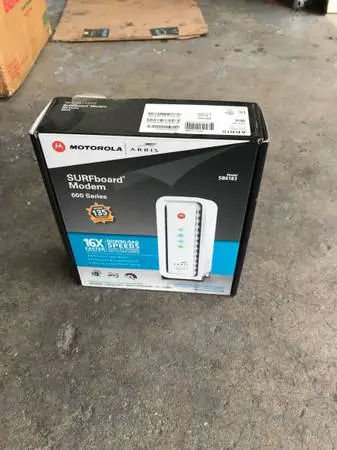 MOTOROLA ARRIS MODEM SURFboard 600 SERIES 16X SPEED - LIKE NEW