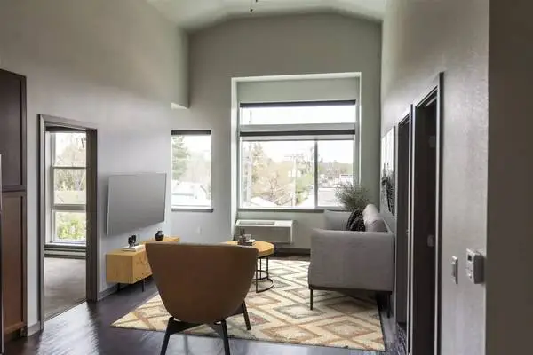 Affordable Housing - A price you can afford! 1 bd, 1 ba, 620 sqft!
