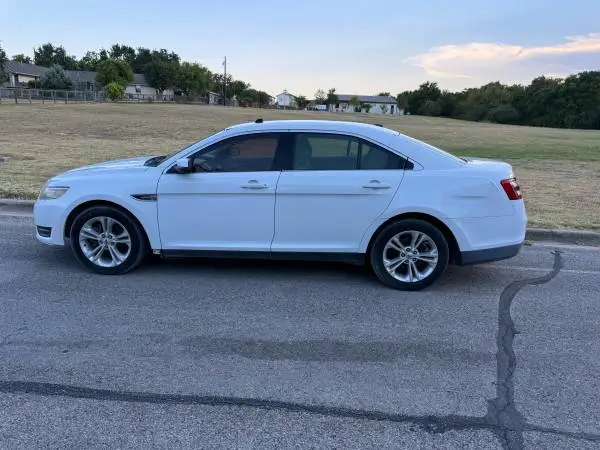 2015 FORD TAURUS SEL