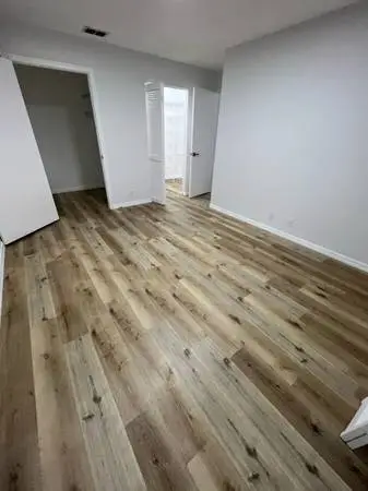 Vinyl Plank installations