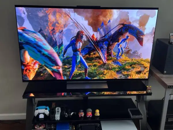 65” LG C5 with tv stand