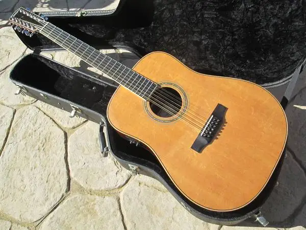Larrivee D-09 12  Acoustic / Electric 12 String Guitar